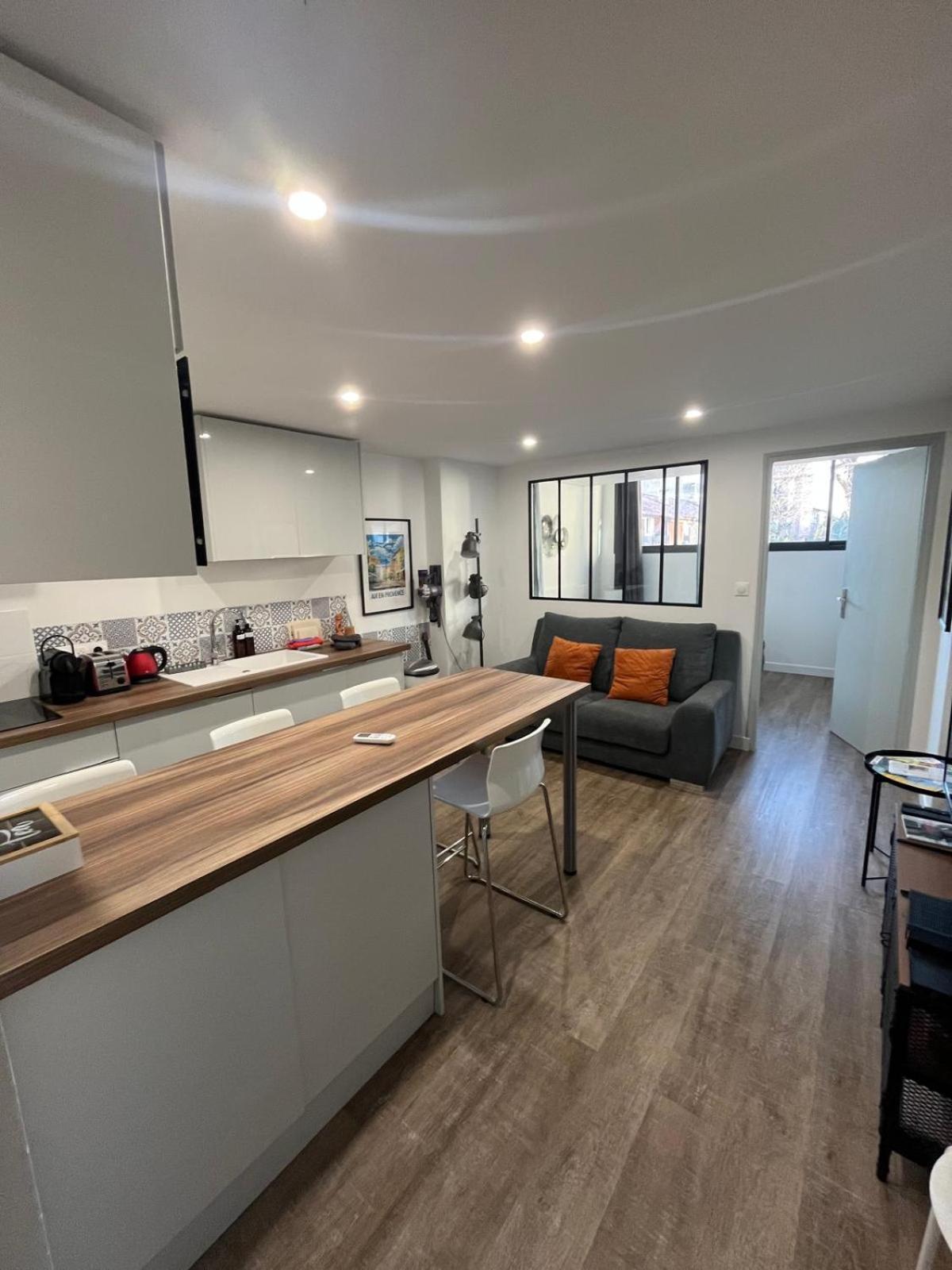 L'Amandier - Joli Appartement T3 Neuf Centre Ville A 2 Pas De La Rotonde Mirabeau Et Des Allees Provencales Aix-en-Provence Eksteriør billede
