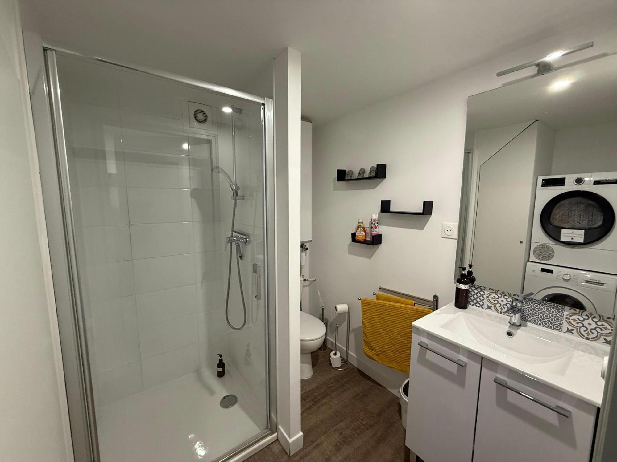 L'Amandier - Joli Appartement T3 Neuf Centre Ville A 2 Pas De La Rotonde Mirabeau Et Des Allees Provencales Aix-en-Provence Eksteriør billede